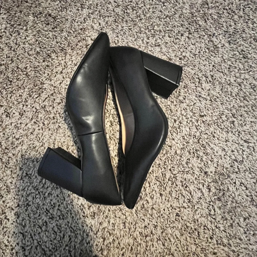 Naturalizer Pacer Black Pointed Toe Block Heel Pumps Women's 8.5W Wide Width